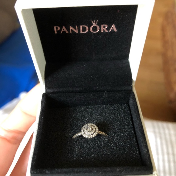 Pandora Ring 💍 - Picture 4 of 6